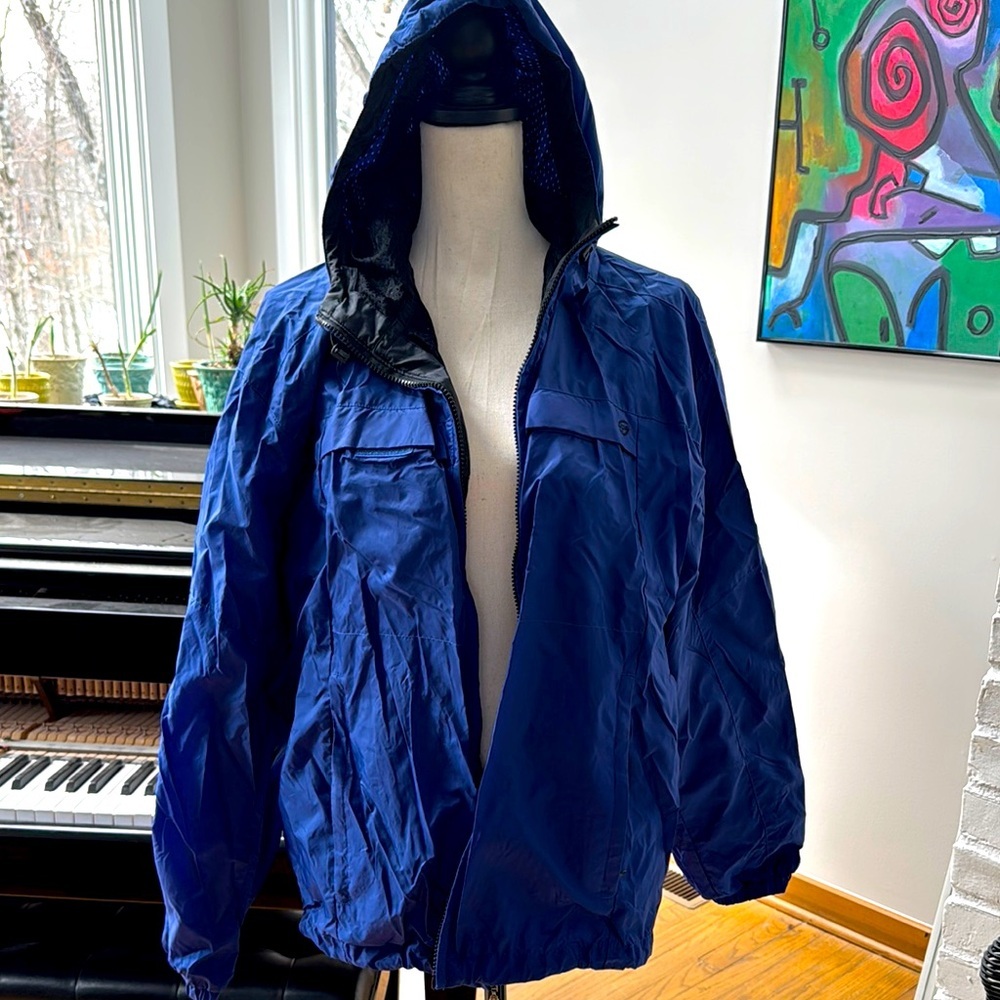 Hooded Rain Jacket M | Lots of pockets | damage